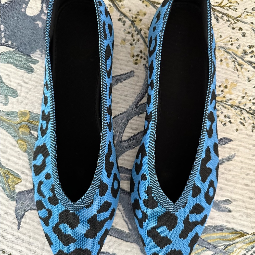 NEW! Blue Animal Print Sz 8.5 M Ballet Shoes Pointed Toe